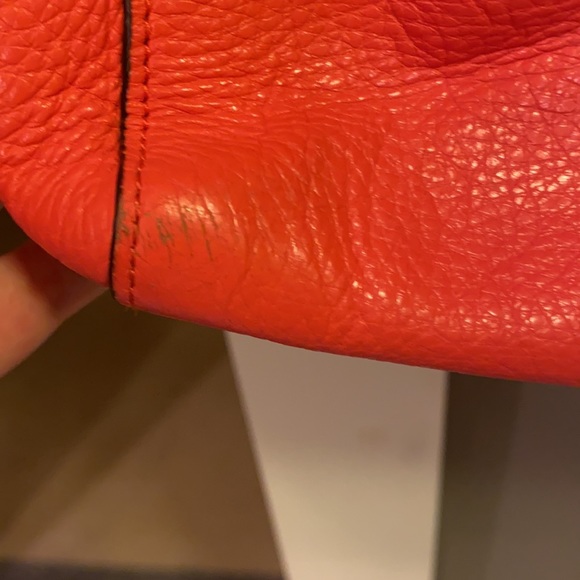 Coral coach purse - Picture 3 of 7